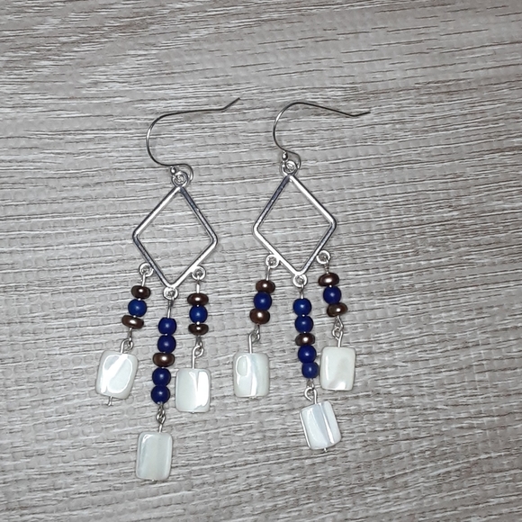 🐸Mother of Pearl, Lapiz & Pearl Earrings - Picture 5 of 7